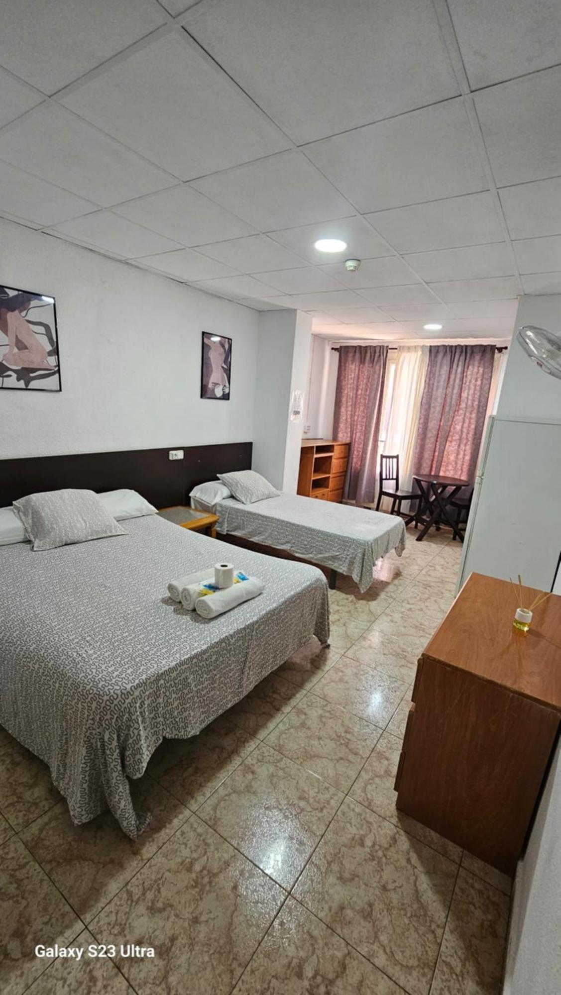 יורט דה מאר Hostal Sol Celeste מראה חיצוני תמונה